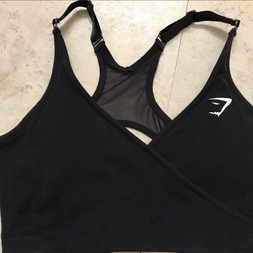 Black Gymshark Elite Cross Sports Bra SZ Medium